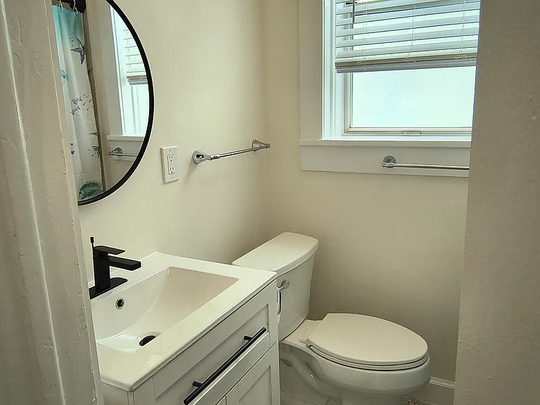 1916 7th Ave W #23 — Photo 5