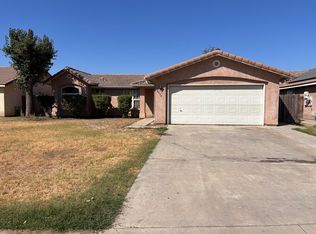 2535 N Locust Ct, Visalia, CA 93291
