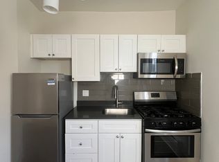 832 N 24th St #3R, Philadelphia, PA 19130