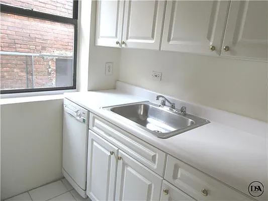 Rented by DSA Realty | media 11