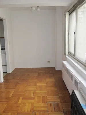 Rented by City Connections Realty | media 26