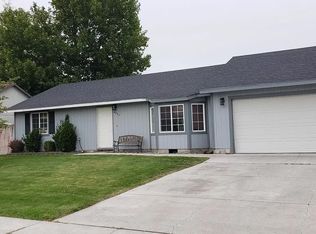 4876 Mount Adams View Dr, West Richland, WA
