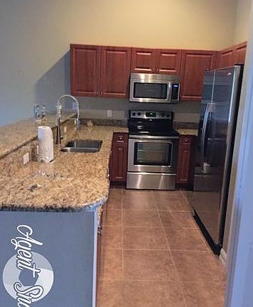 4th image of 12601 Las Olas Ln APT 121