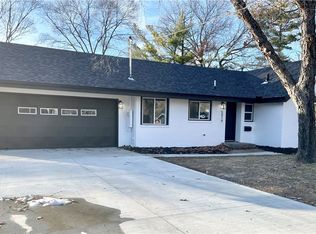 5014 SW 16th St, Des Moines, IA 50315