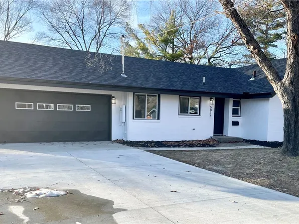 5014 SW 16th St, Des Moines, IA 50315