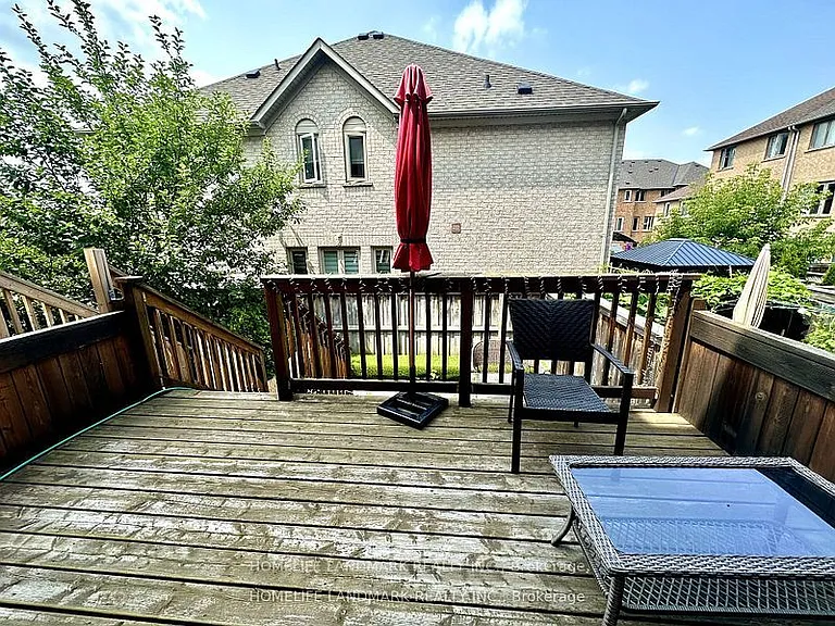 52 Beresford Dr — Photo 18