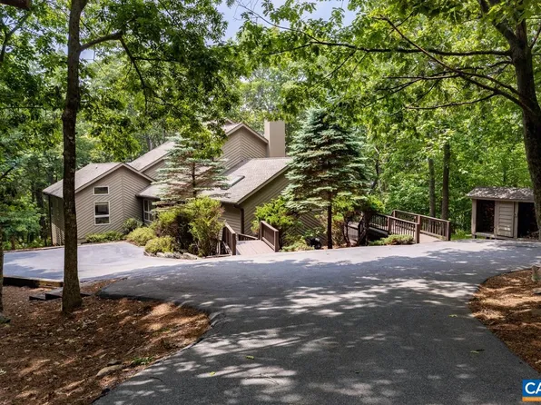 77 Elm Dr, Roseland, VA 22967