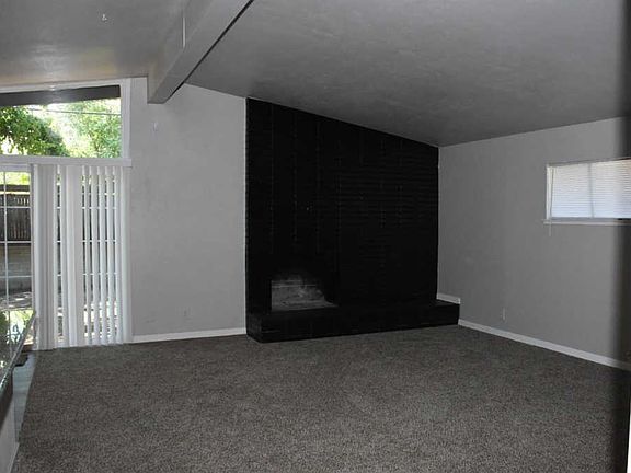 4th image of 1727 W Andrews Ave