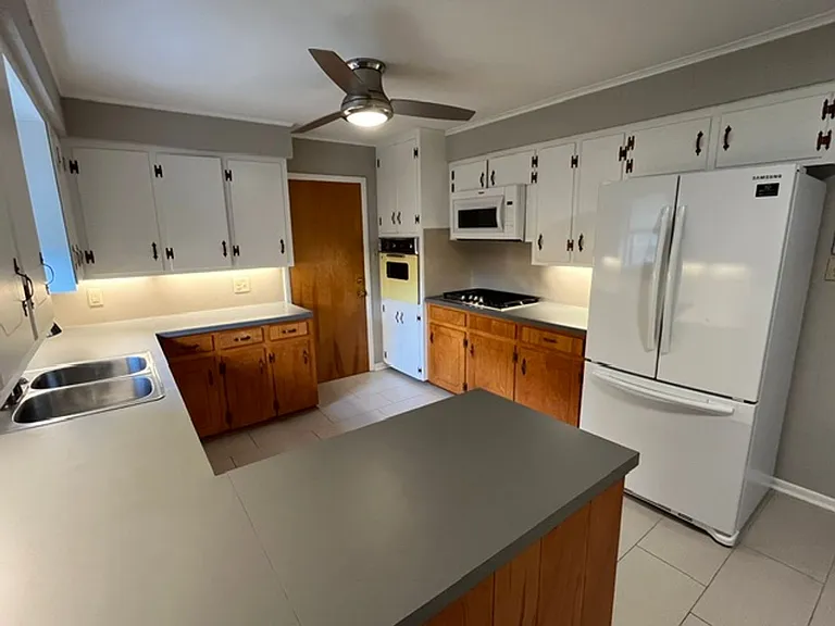 10 Talmage Dr — Photo 21