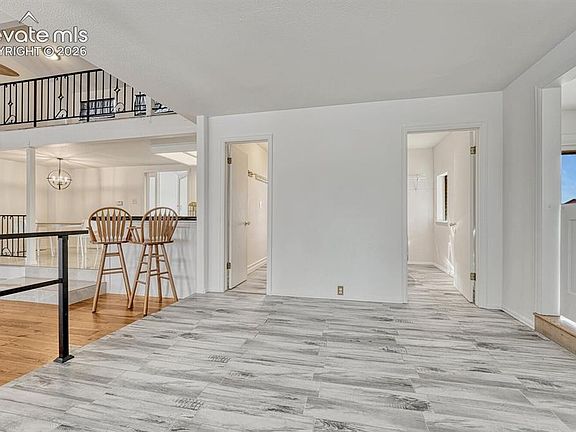 5th image of 7815 Maverick Rd