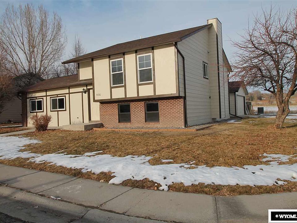 1st image of 3720 Tam O Shanter Dr