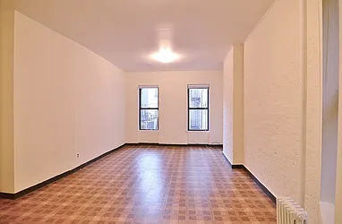 Rented by Park Property Advisors