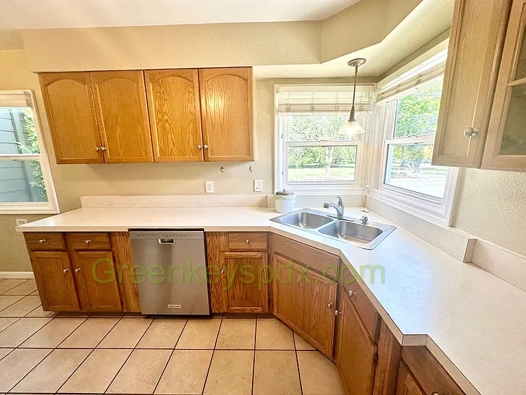 7212 NE Tillamook St — Photo 13