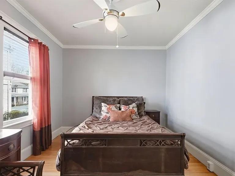 127 Winslow Ave — Photo 2