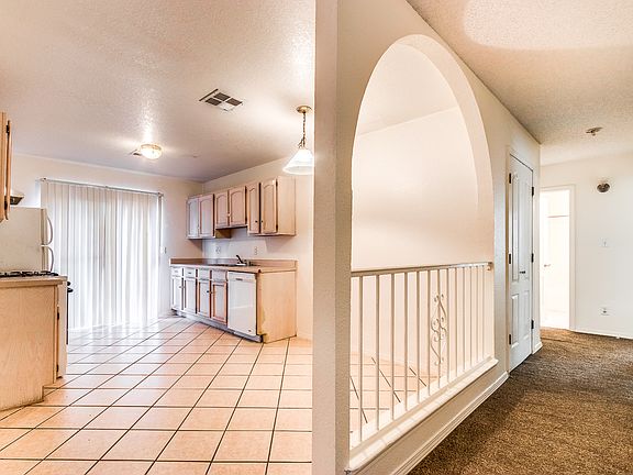 4th image of 11977 Belfry Park Dr