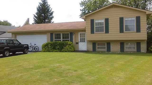 1st image of 35 Ramblewood Ln