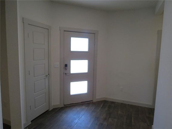 3rd image of 4604 Oxgang Dr