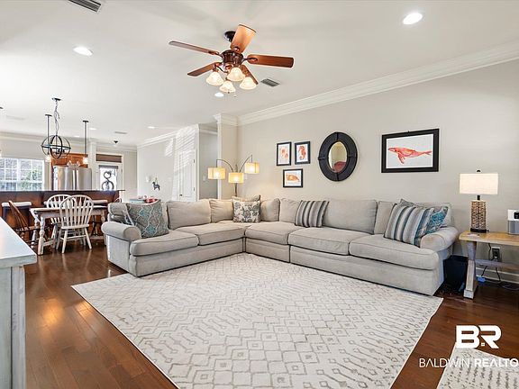 2nd image of 30922 Pine Ct