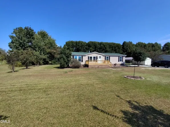 51 Crestview Ln, Newton Grove, NC 28366