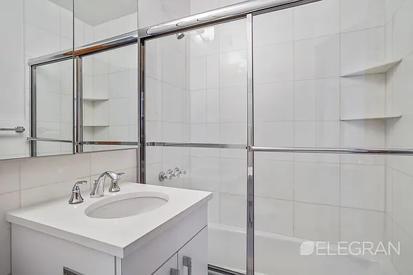 Rented by (Legacy) Elegran | media 11