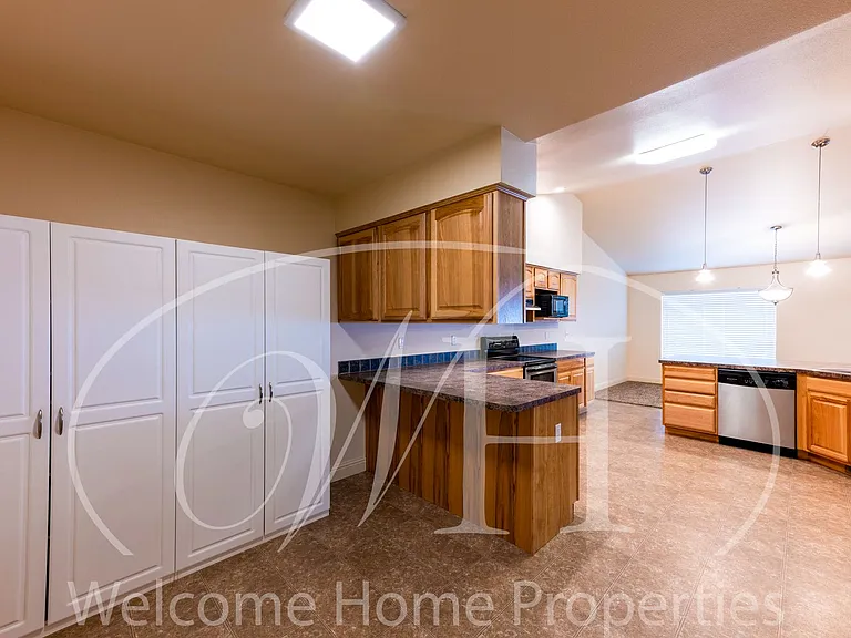 741 SE Magnoni Dr — Photo 13