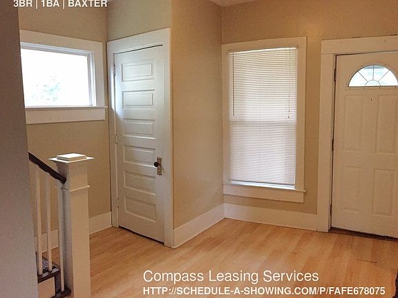 3rd image of 1026 Sigsbee St SE