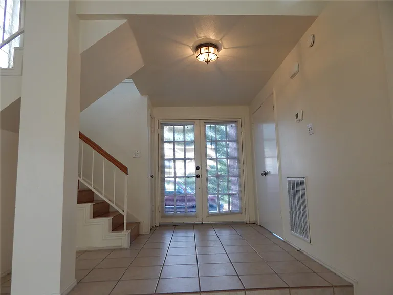 8623 Beechcrest St — Photo 22
