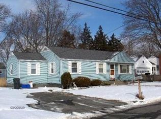 144 Cheyenne Rd, Springfield, MA 01109