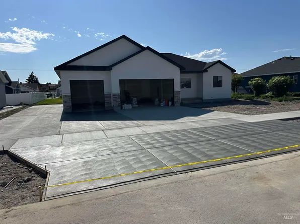 1139 Plains Dr, Blackfoot, ID 83221