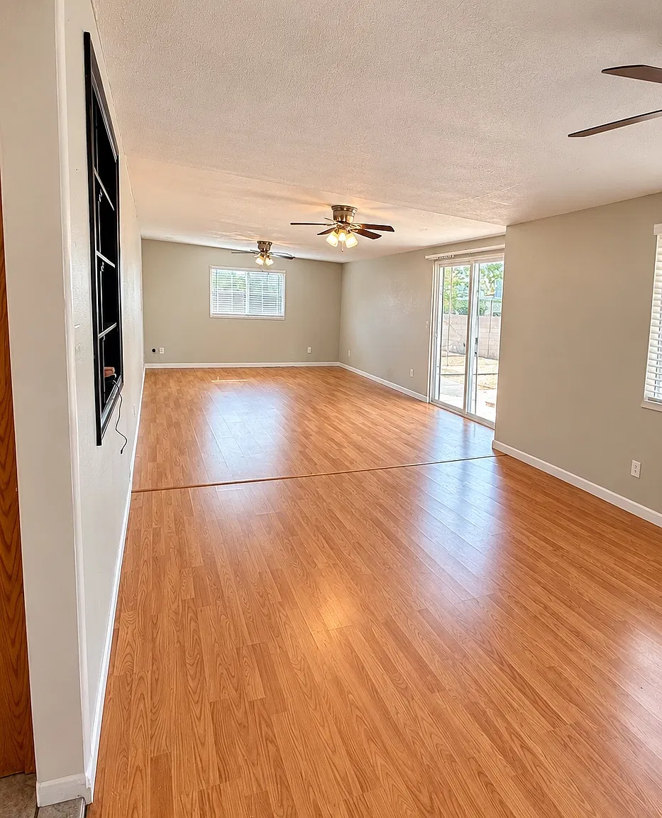 4 bed, 1800 sqft, $2,400 — Photo 3