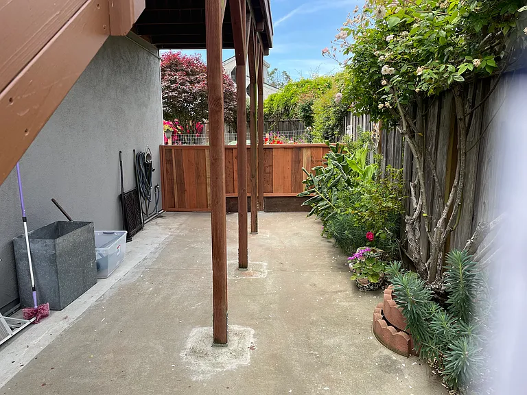 Gary Dr — Photo 12