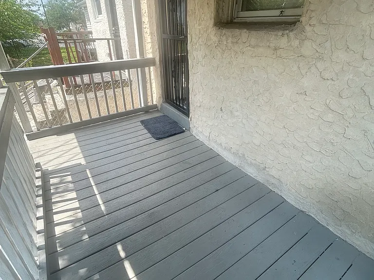 1209 W 9th St — Photo 10