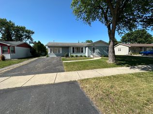 6450 W 93rd Pl, Oak Lawn, IL 60453