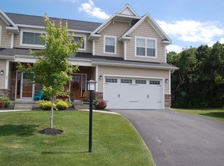 18 Nadia Cir, Troy, NY 12180