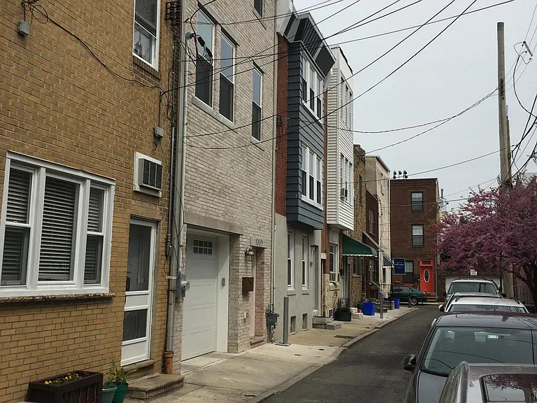 1011 Latona St #1 — Photo 13