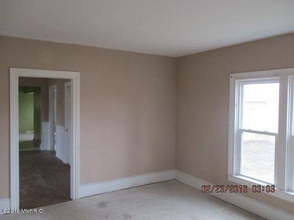 5th image of 1824 122nd Ave