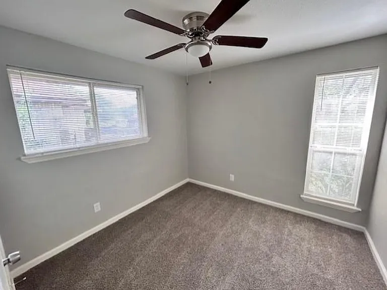 11122 Dalebrook Dr — Photo 3