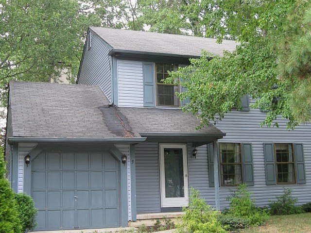 2nd image of 5 Acorn Ct