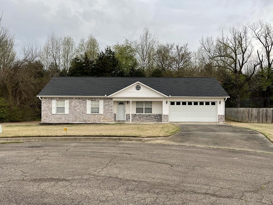 1st image of 13 Arrowhead Ln