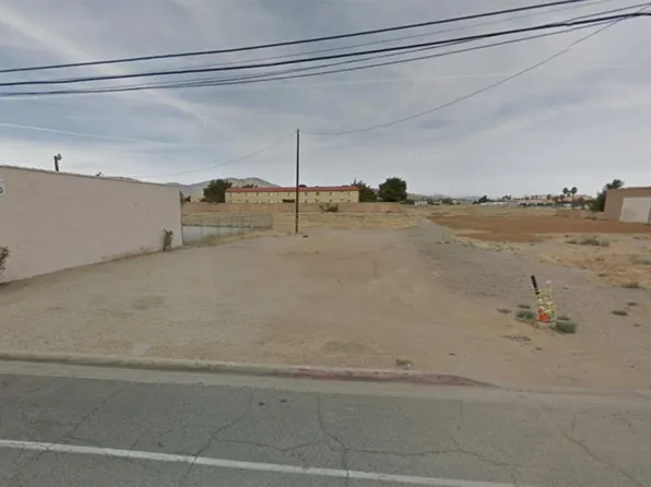 38313 6th St E, Palmdale, CA 93550