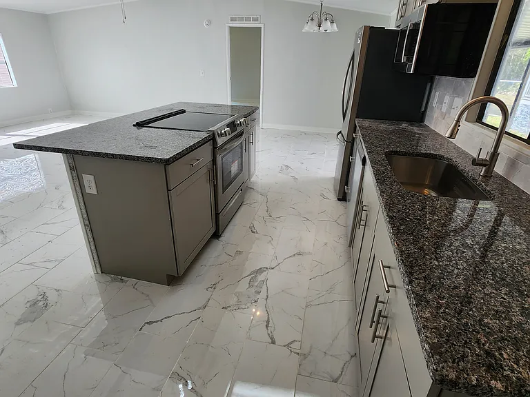 2029 Warwick Hills Dr — Photo 9