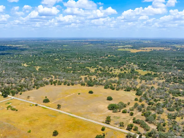 2774 County Road 320 LOT 17-18, Floresville, TX 78114