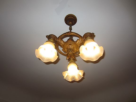 3rd image of 53 Pearl St #53