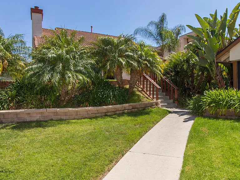 109 Avenida Las Brisas #C — Photo 1