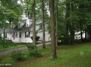 18913 Muncaster Rd, Rockville, MD 20855