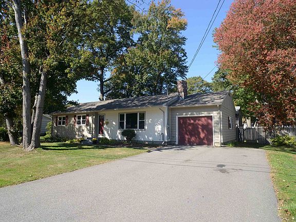2nd image of 311 McKinley Rd