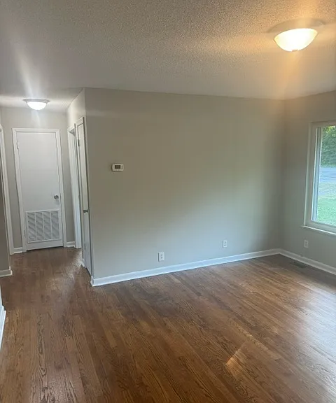 5205 Cheryl Ln — Photo 3