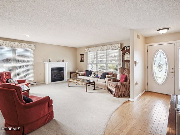 5th image of 19 Blackthorn Place