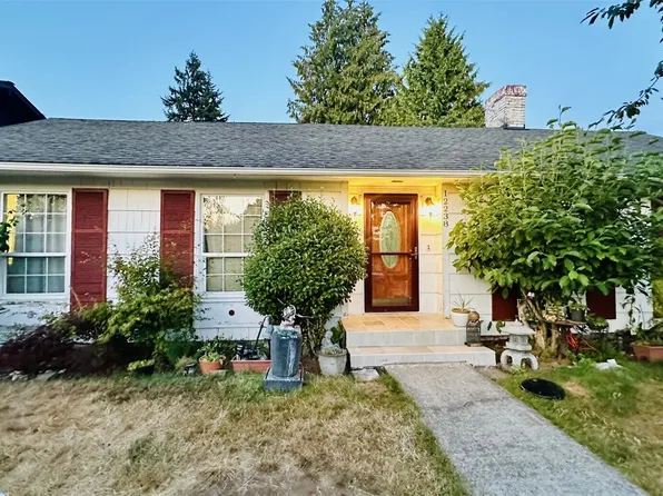 12238 4th Avenue NW, Seattle, WA 98177