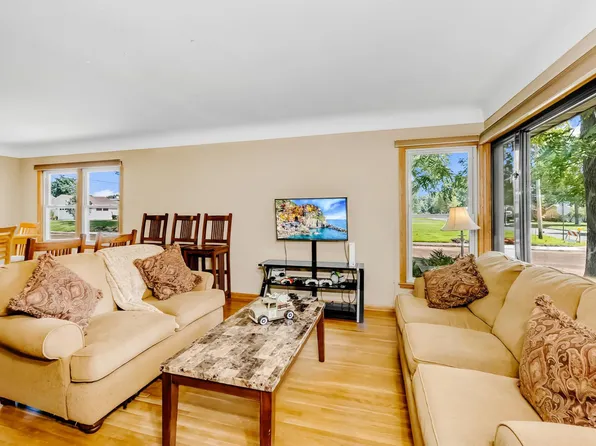 900 5th St W, Hastings, MN 55033